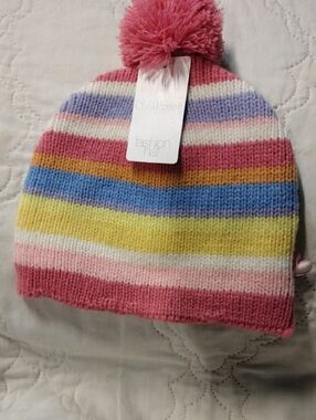 Target Girl's Hat and Mitten Set